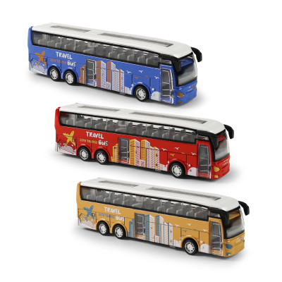 Kovový diaľkový autobus